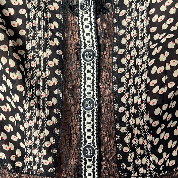 Elegant Black and Brown Lace Dress - Picture 3 of 9